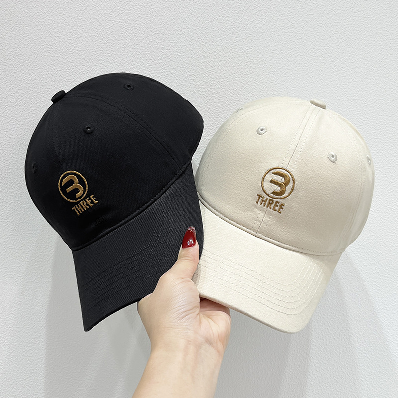 Free shipping New High Quality Caps Fashion Baseball hats Mens Womens Sports Caps Forward Cap Adjustable Fit Hat A timeless classic designer hat Y-10