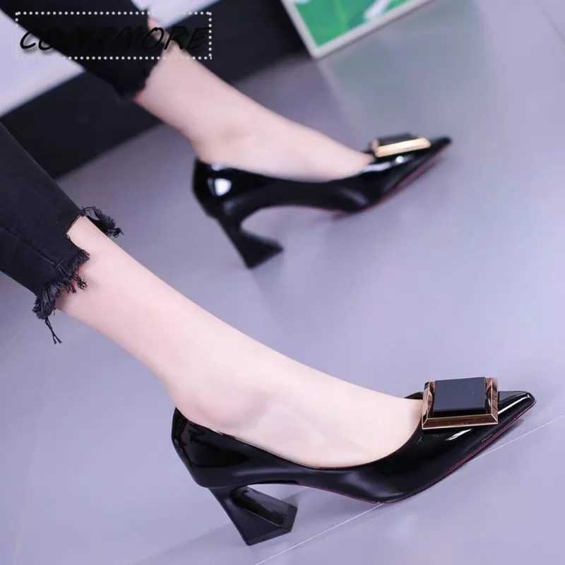 High Quality Square buckle Fi OL office shoes trend womens Ccise patent leather shallow high heels pointed toe womens pump T241024