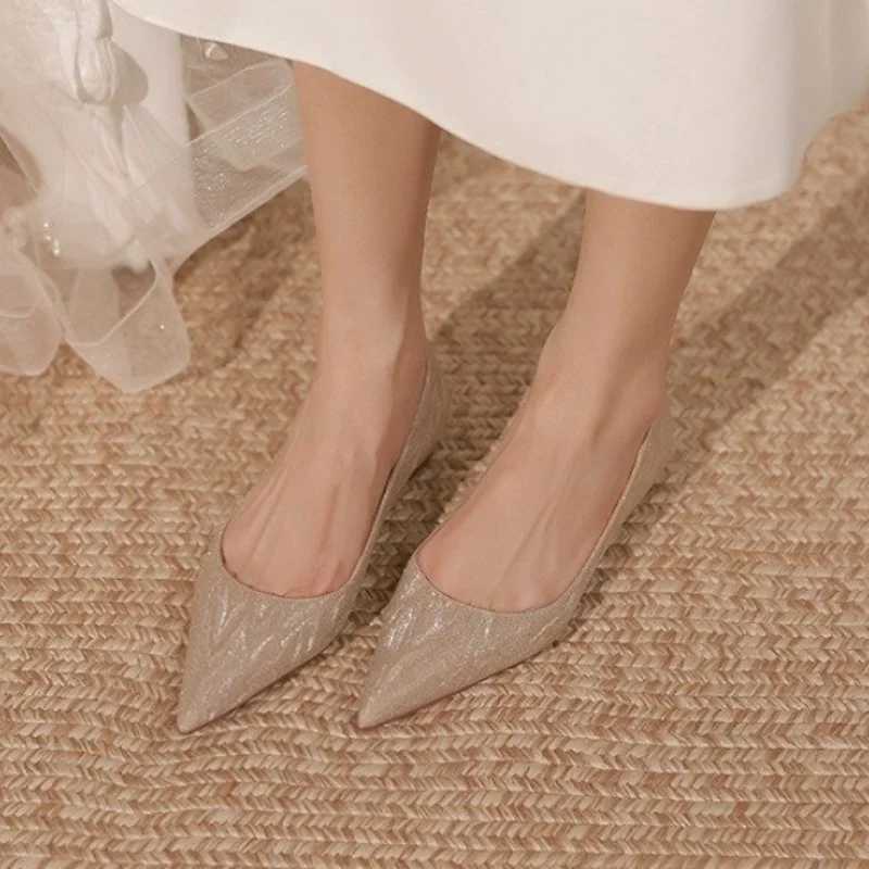 High Quality Womens Apartment Golden Wedding Bridal Shoes Pointed Toe Sexy Shoes Suitable for Women High Quality Fi T241024