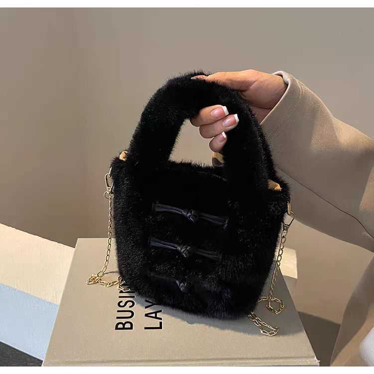 Chinese style furry small bag women fashionable hand-held bucket bag autumn plush chain crossbody bag 241015