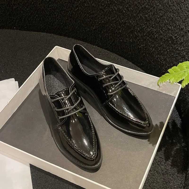 High Quality Spring/Summer New Leather Shoes Womens Square Heel Corner Toe Oxford Shoes Derby Casual Fi Womens Dress Shoes T241024