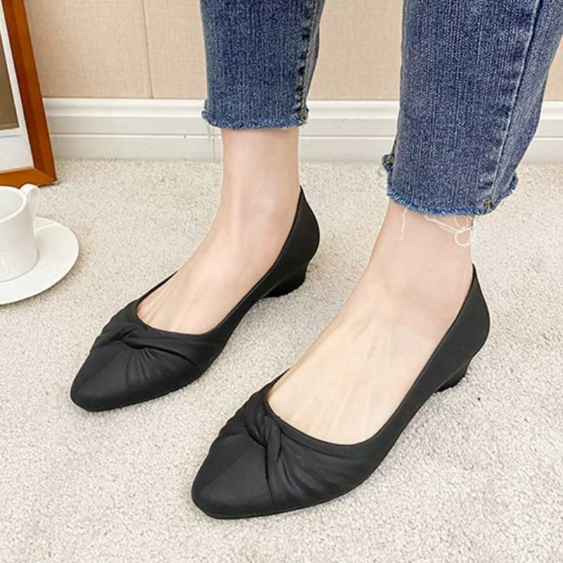 High Quality Womens casual slip shoes waterproof PVC shallow toe sole shoes womens work shoes pump plastic sandals T241024