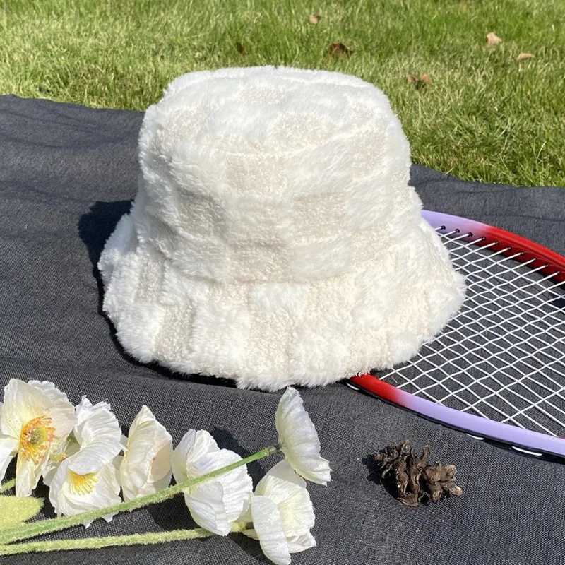 NEW-Checkered Bucket Hat Plush Adjustable Bucket Hat Furry Warm Fisherman Hat For Men Women For Winter SpringX241025