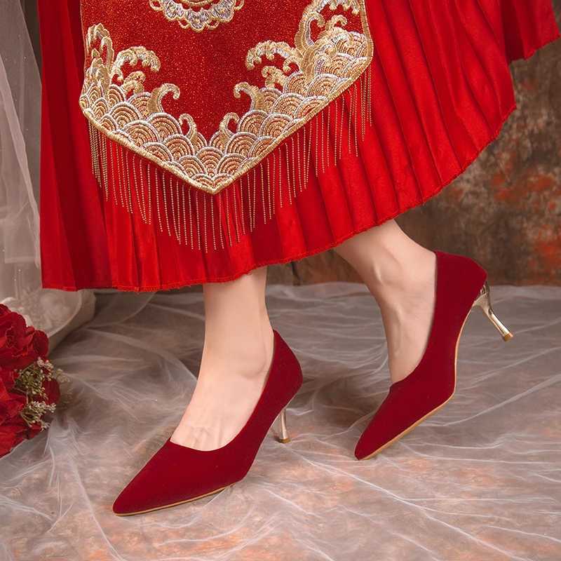 High Quality Womens red shoes pointed and shallow red shoes suitable for brides bridesmaids weddings happiness high heels T241024