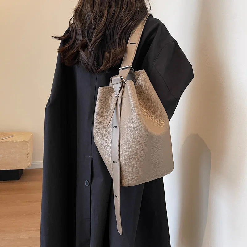 Retro Small Solid Color Leather Shoulder Bags for Women ner Korean Fashion Female Handbags Underarm Bag 241021