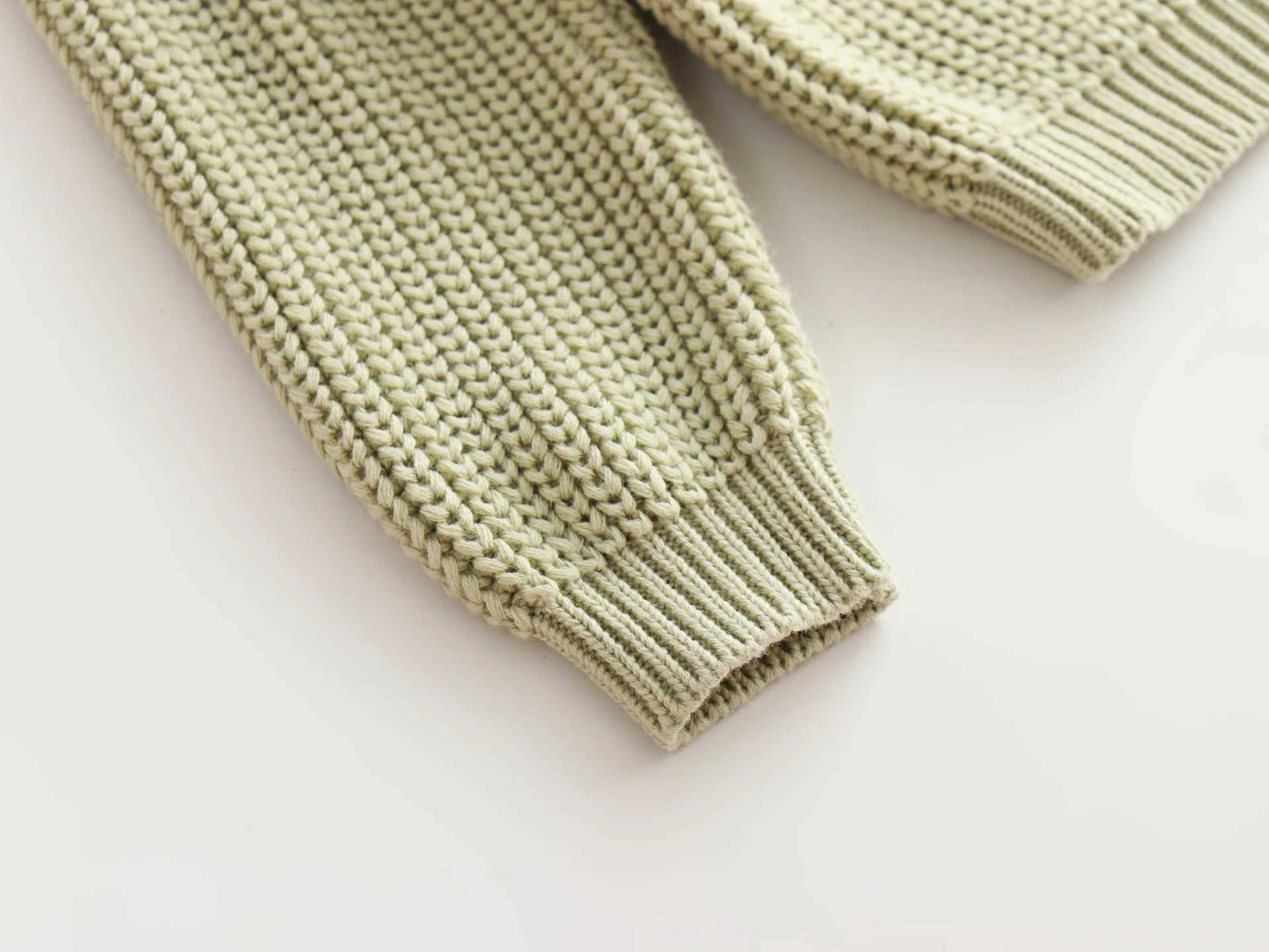 Autumn and Winter Childrens Loose Knitted Sweater for Girls Casual Solid Color Round Neck Thick Zipper Bottom Childrens Top W241025