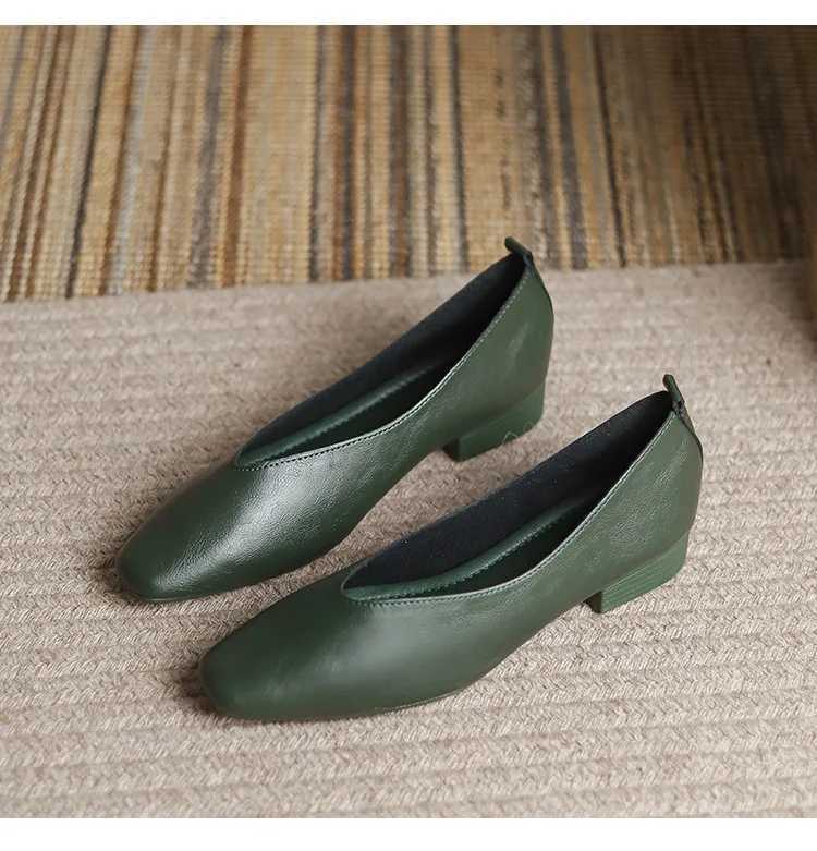 High Quality round flat bottomed shallow cut single shoe made of genuine leather with multiple colors for women casual and casual shoes T241024