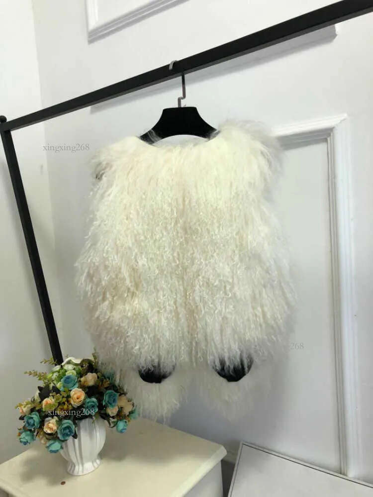 V neck Natural 100% Pure Mogolia Fur Vest Genuine Real Sheep Fur Gilet Basic Match Short Drop Fur Coat tsr855 211018