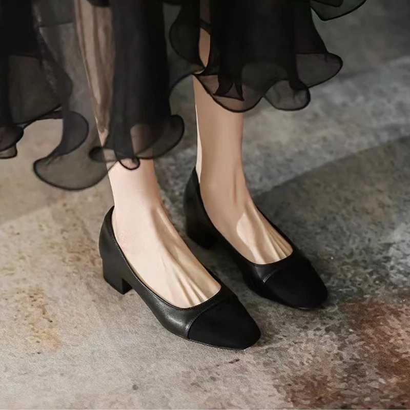 High Quality Summer New Pointed Toe Sandals Fi Low Square Flat Shoes Korean Colorful Mahing Party Womens Shoes Chaussure Womens Shoes T241024