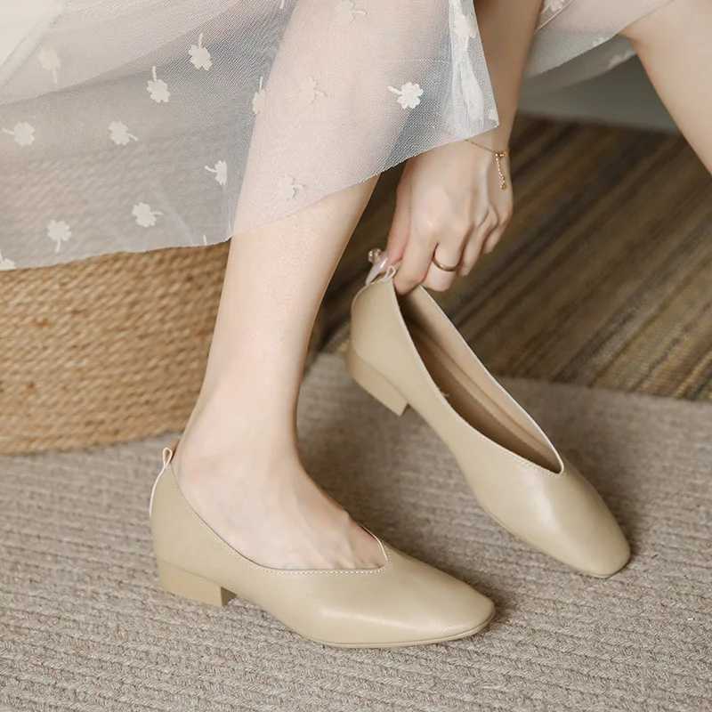 High Quality round flat bottomed shallow cut single shoe made of genuine leather with multiple colors for women casual and casual shoes T241024