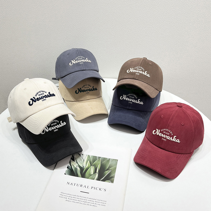 Free shipping New High Quality Caps Fashion Baseball hats Mens Womens Sports Caps Forward Cap Adjustable Fit Hat A timeless classic designer hat U-8