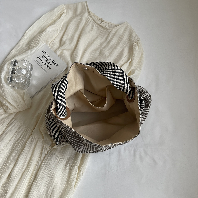 Shoulder Bags Women's Fashion Armpit Bag Canvas Bag Mori Canvas Geometric Stripe Shoulder Bag Work Commuter Bag Large Capacity Totes Women's