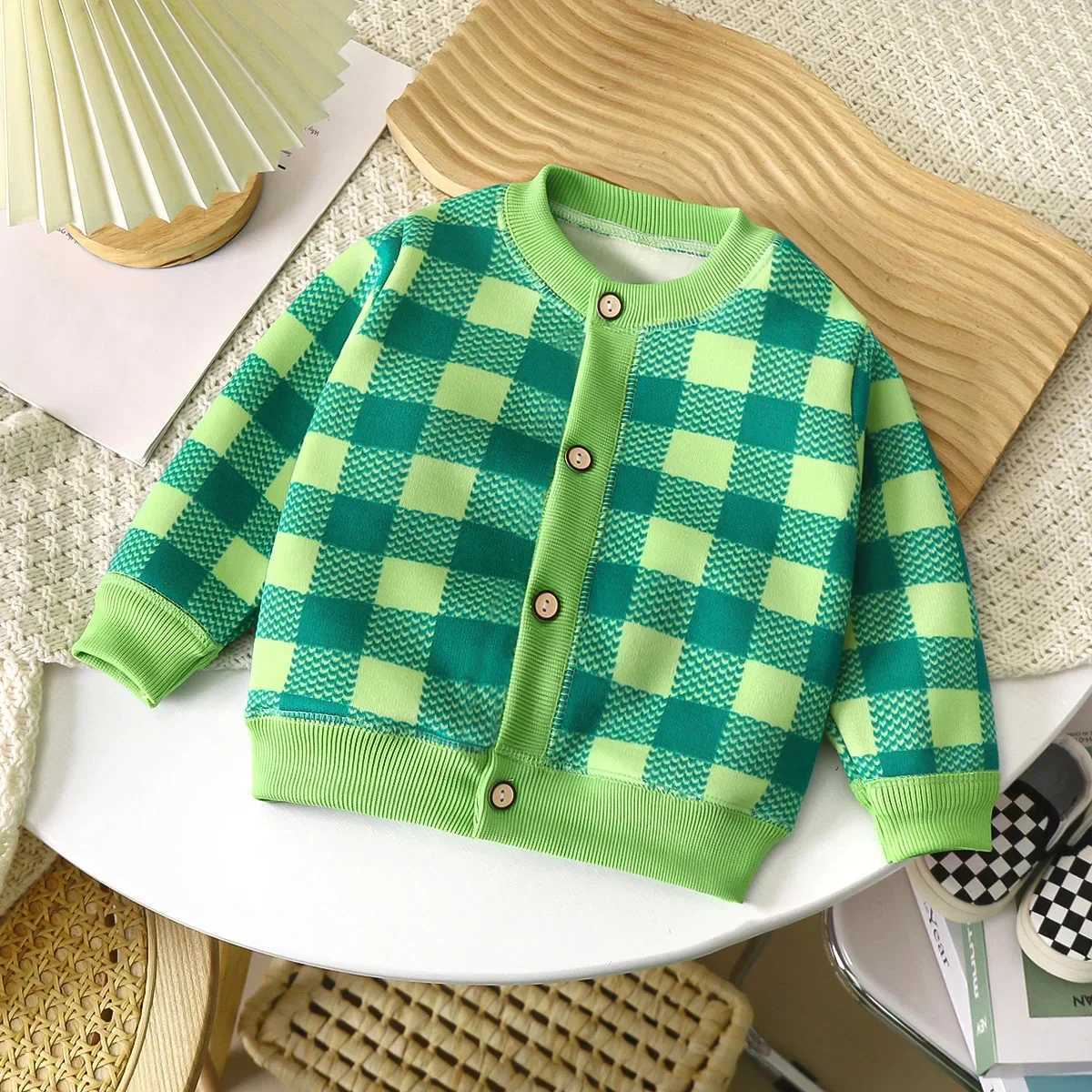 The new knitted jacket for boys and girls in 2024 must have thick and warm cardigans for autumn and winter girls sweaters for babies and boys sweaters