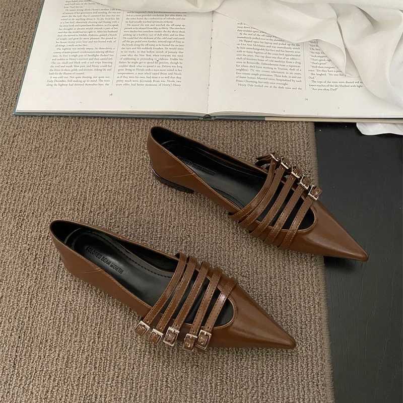 High Quality Womens pump shoes low toe toes gothic sexy elegance womens high heels white Loafers new buckle T241024