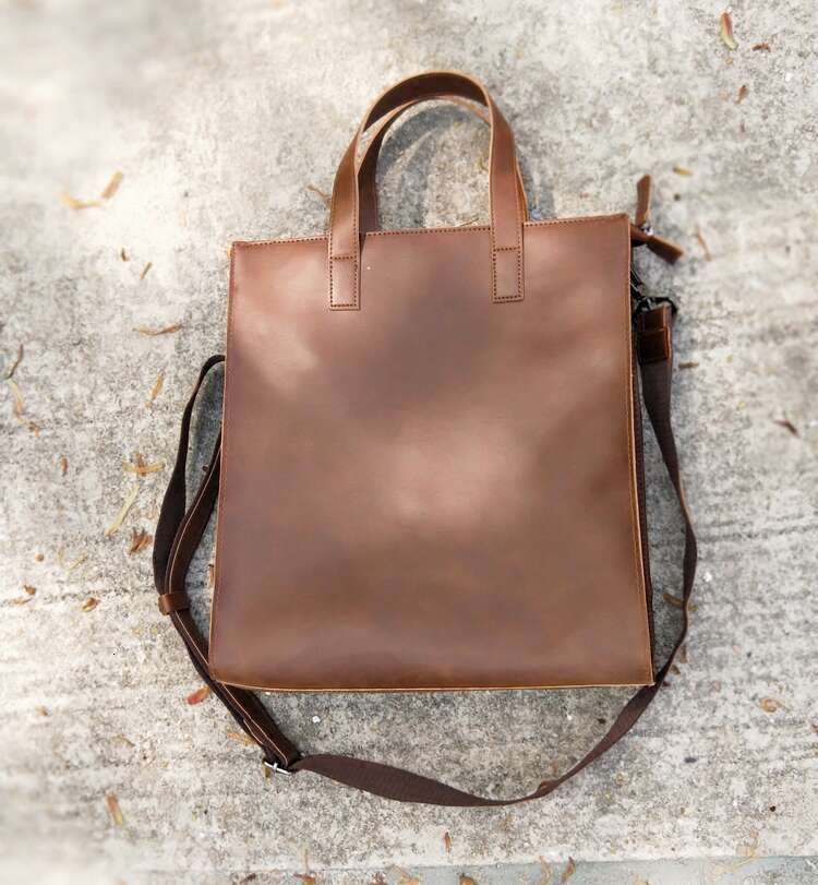 2024 New Women's Retro Shopping Handbag Female Vertical Section Laptop Briefcase Simple Big Leather Shoulder Messenger Bag