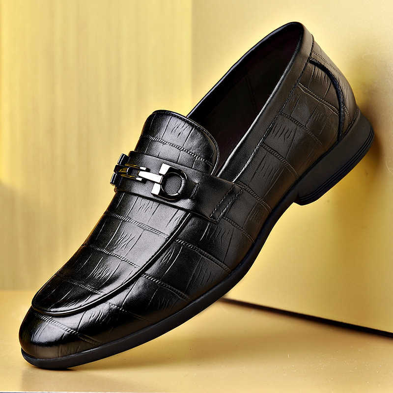 Men Dress Shoes New Mens Shoes With Leather Shoes Business Formal Small Leather Shoes Mens Embossed Bean Shoes Mens Business Half Slippers 241009