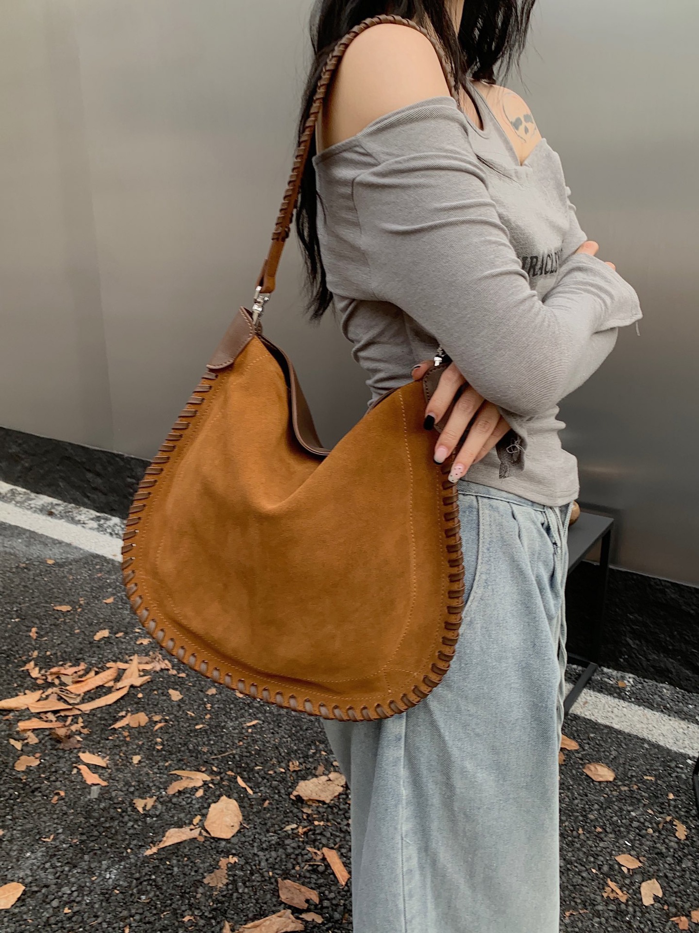 Shoulder Bags French Designer Vintage Frosted Suede Woven Tote Bag For Women's Retro Causal Style Crossbody High-quality Cowhide Handbag 0417 4