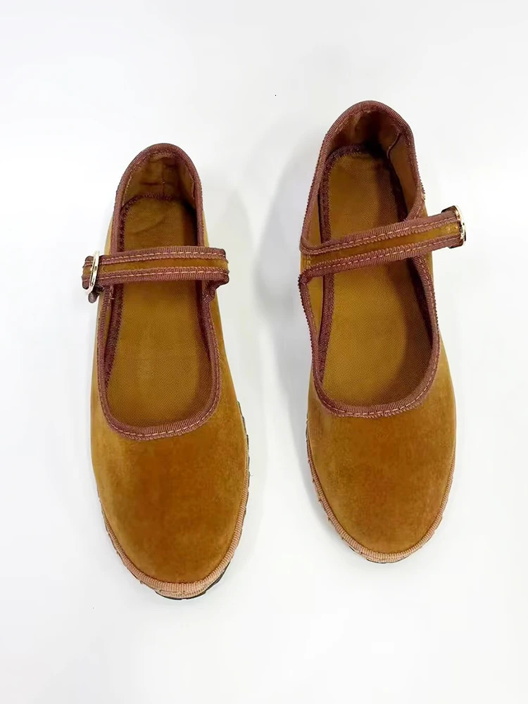 Velvet Mary Jane Womens Shoes Hand sewn Casual Street Ballet Apartment Pump Womens Solid Color Red Cloth Shoes 241024