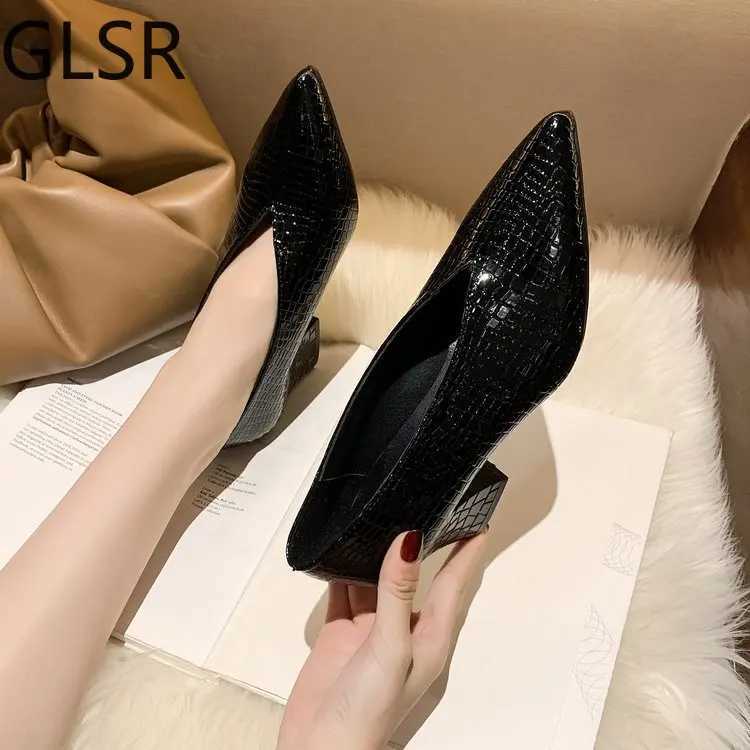 High Quality Pointy V Patent Leather Single Womens High Heels Spring Versatile Short and Fat Single Shoes Zapatos De Mujer Black T241024
