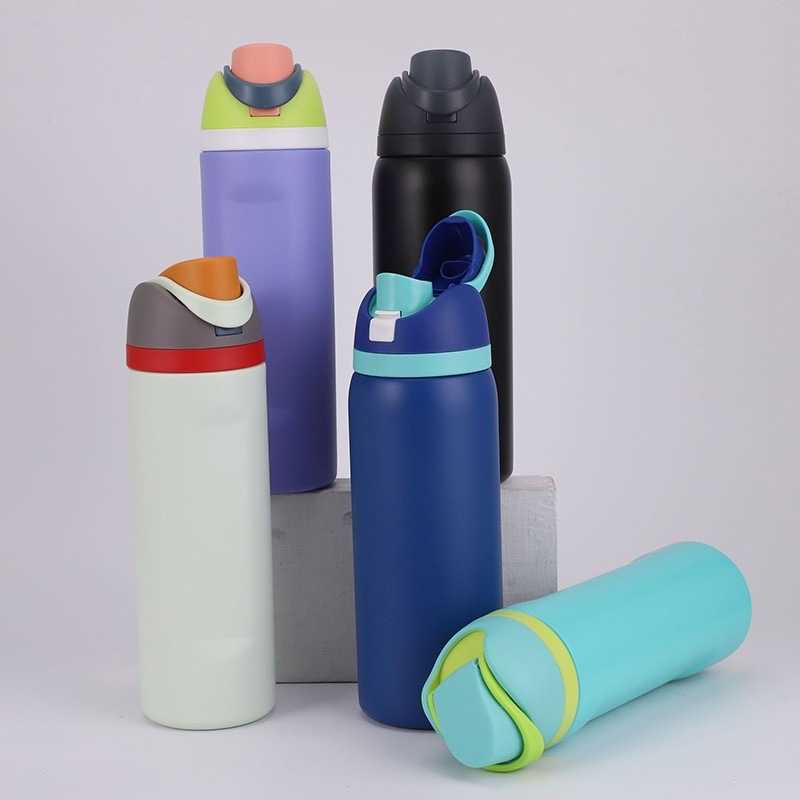 InsULated Stainless Steel Water Bottle with Straw for Sports and Travel BPA-Free 24oz/32oz M241025