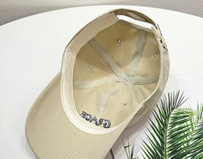 Free shipping New High Quality Caps Fashion Baseball hats Mens Womens Sports Caps Forward Cap Adjustable Fit Hat A timeless classic designer hat O-9