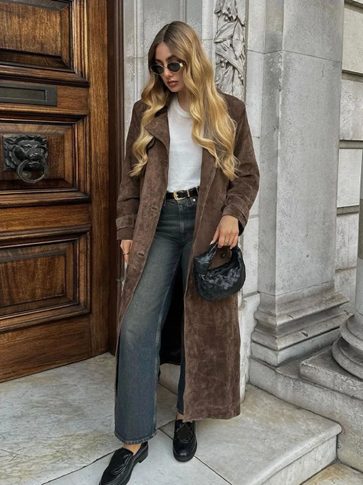 Autumn suede retro brown long windproof coat with fashionable full sleeves winter womens high street coat 241024