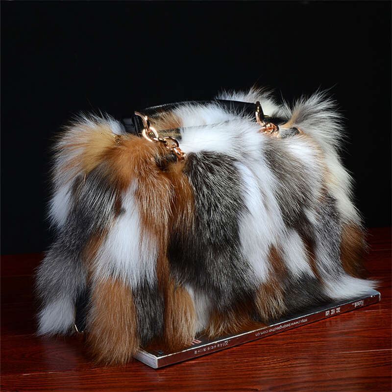 2023 New Clothing Designer Soft Fox Hair High-End Handbag Fashion Large Capacity Charm Women's Special Fur Bag