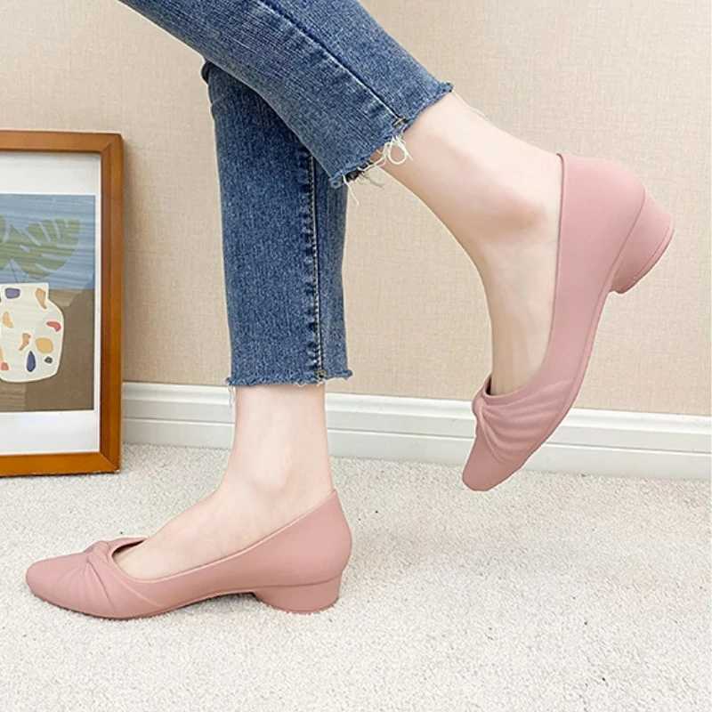 High Quality Womens casual slip shoes waterproof PVC shallow toe sole shoes womens work shoes pump plastic sandals T241024