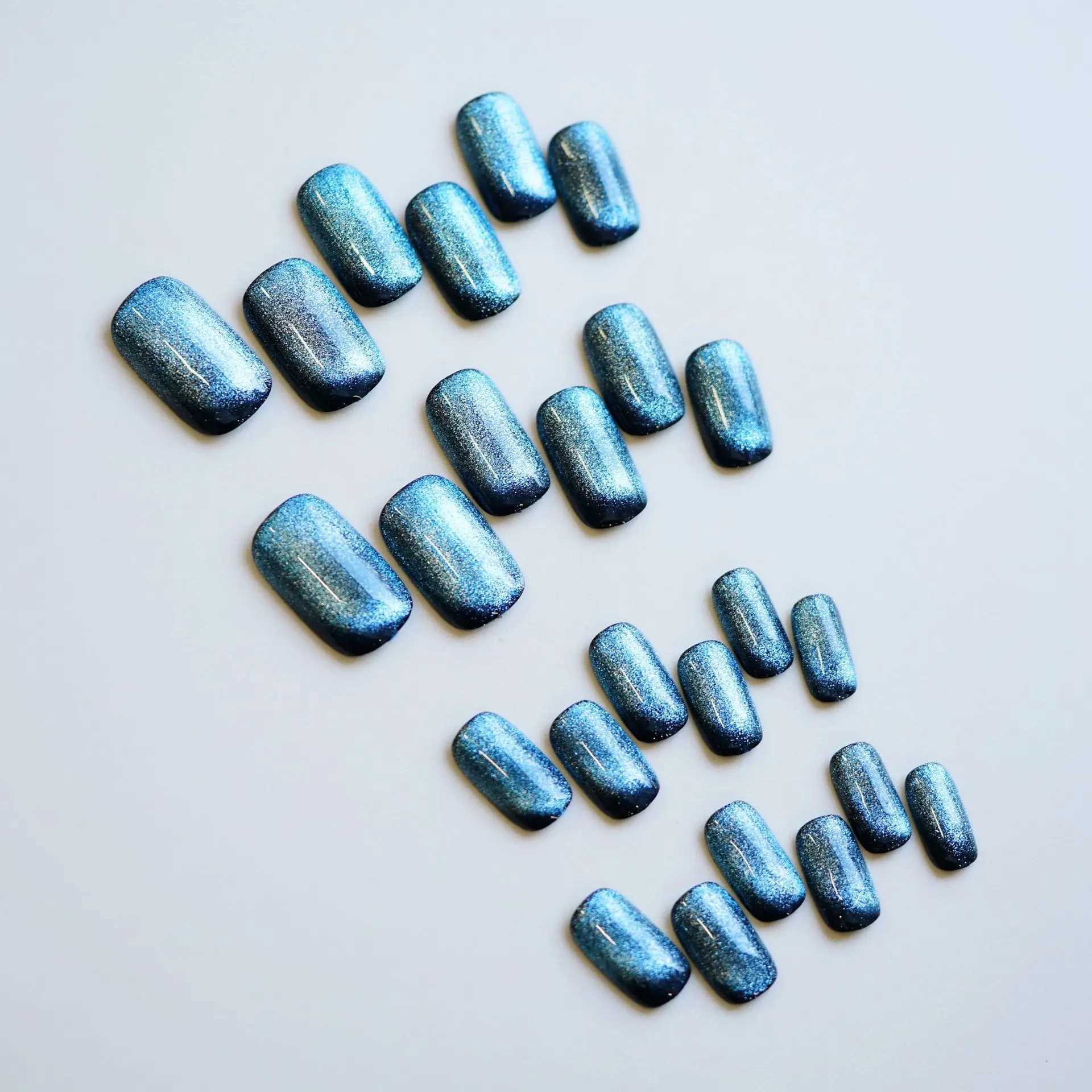 24pcs/box Blue Black Cats Eye Fake Nails Set Press On Aurora French False Glitter Nails Mid-length Square Artificial Nail TipsXJ241025