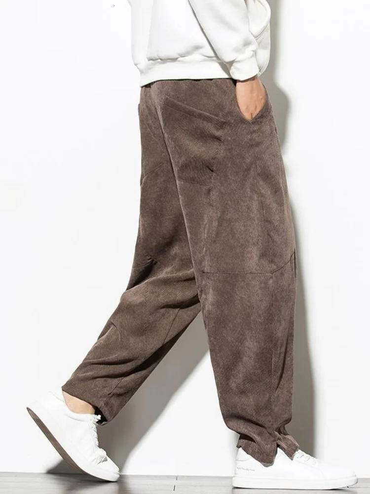 Vintage Corduroy Casual Pants Men Baggy Wide Leg Tech Fleece Sweatpants Autumn Winter AnkleLength Walking Harem Trousers Male 241021