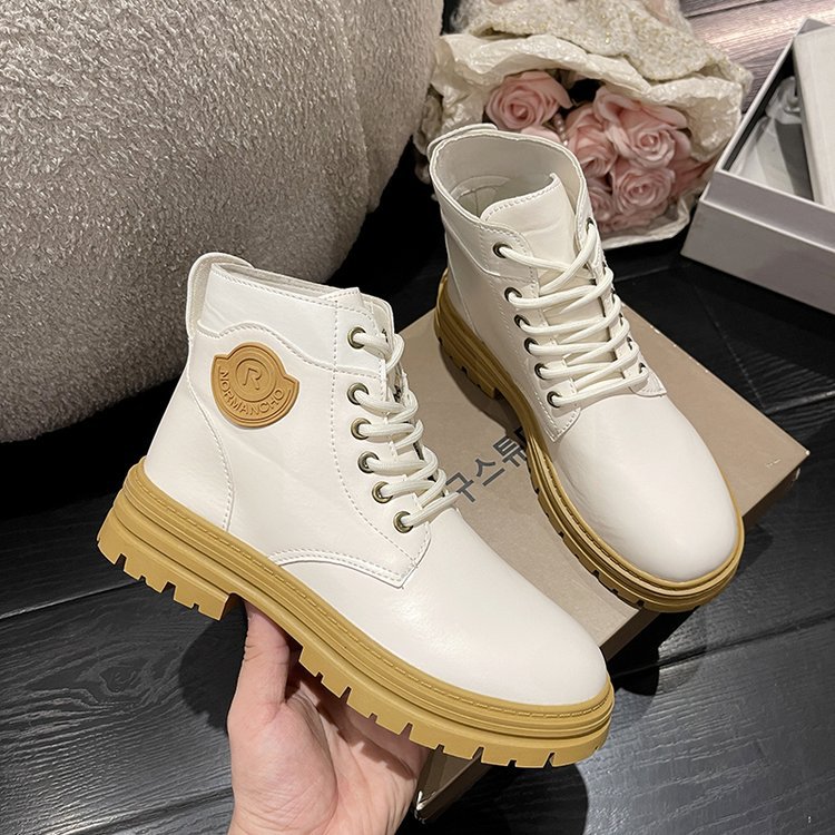 Women's Lace-up Martin Boots: Stylish 2024 Winter Short Boots with Free Shipping 4c44