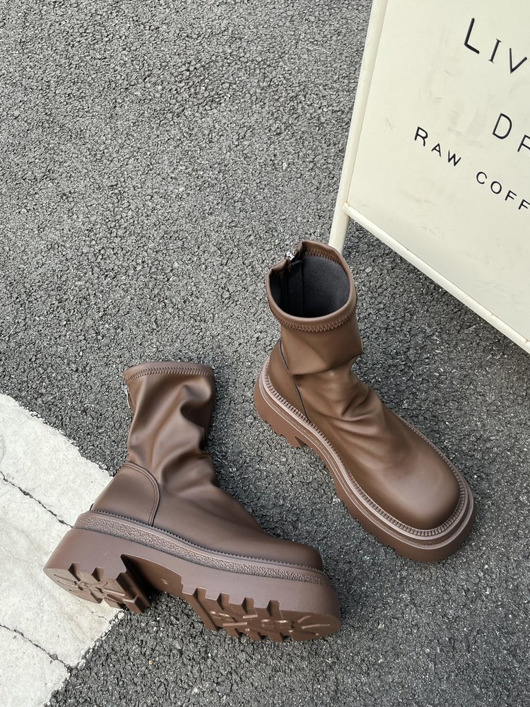 Designer Snow Boots: Premium Cotton Winter Shoes for Men & Women 8291