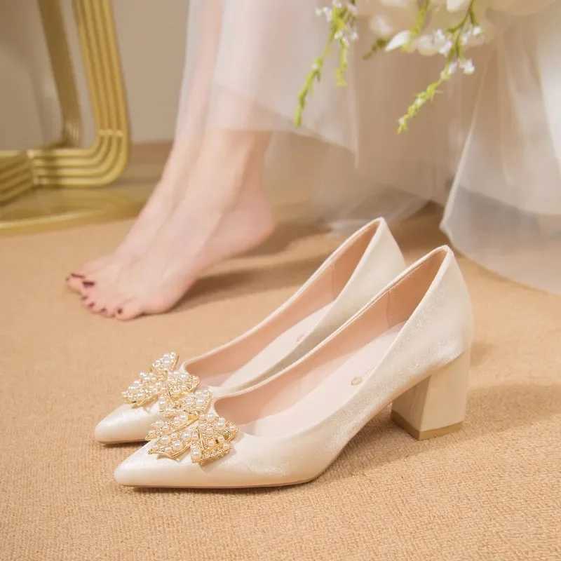 High Quality French style thick high heels suitable for womens middle and mother of pearl wedding dresses engagement bridal shoes T241024