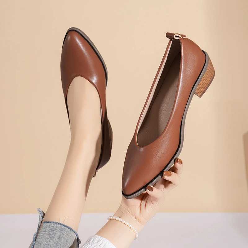 High Quality Spring and Autumn Womens Simple Single Shoes New Pointy Shallow Mouth Soft Leather Versatile Womens High Heels T241024