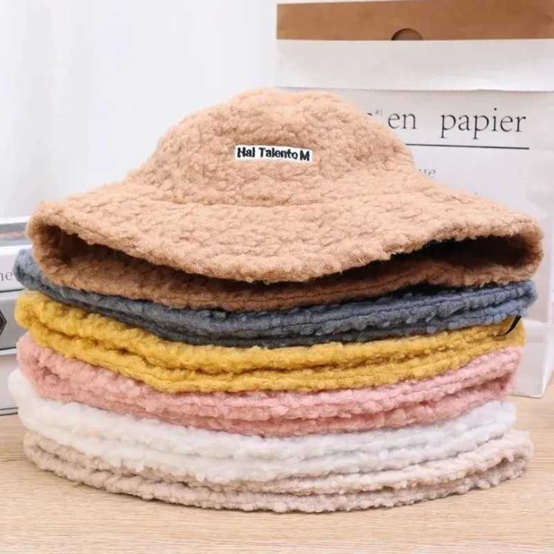 2024 Lamb Faux Fur Bucket Hat Winter Warm Velvet Hats for Women Lady Thicken Bob Panama Outdoor Panama Fisherman Hats Caps GirlsX241025