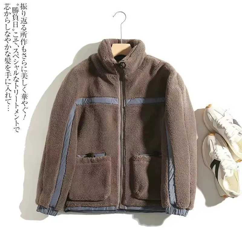 Mens winter warm jacket Lambswool thick wool pocket jacket casual climbing outdoor high neck windproof jacket men 2024 W241024