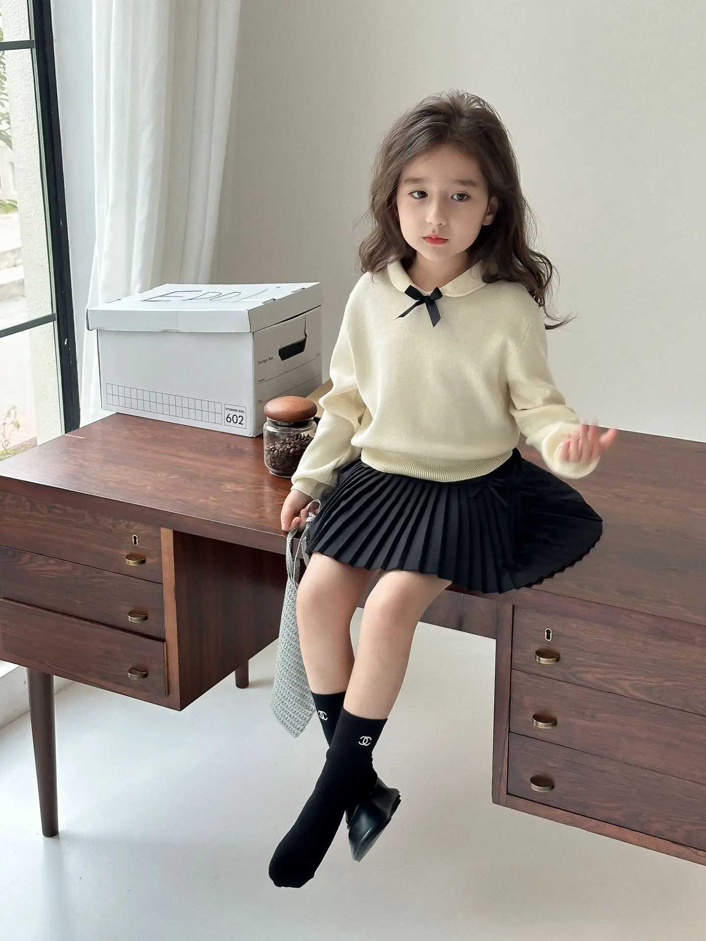 Girls sweater autumn academic 2024 bow hood sweater doll collar top shoulder Versatile childrens clothing sweet W241025
