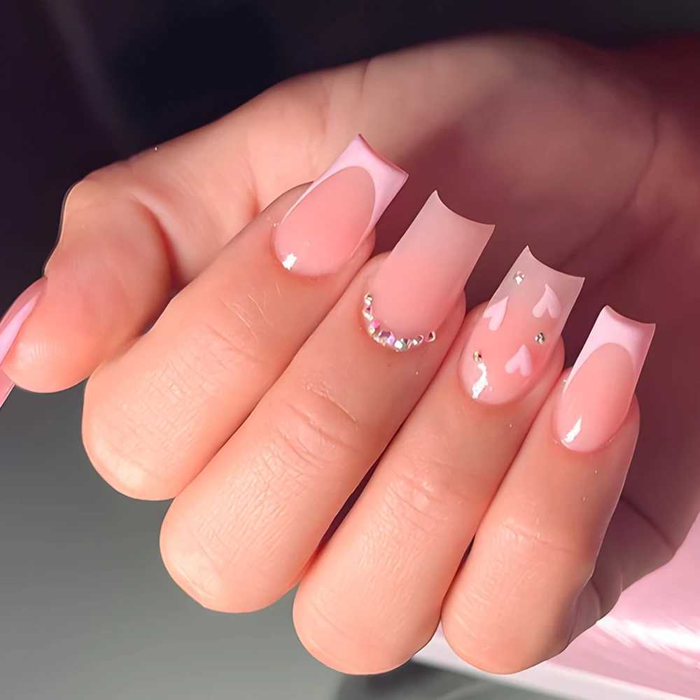 24pcs Short Square Head False Nails French Wearable Fake Nail Tips with Love Heart Designs Full Cover Acrylic Press On NailsXJ241025