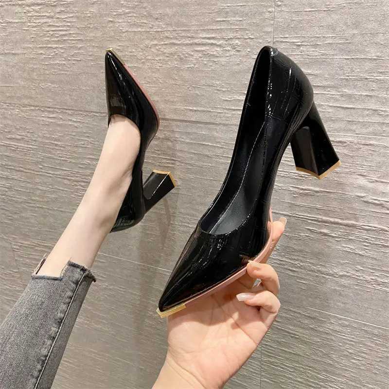 High Quality Womens Summer Shoes Block Heel Shoes Short and Fat Heel Pointed Toe Black Ultra High Regular Leather Casual Office A T241024