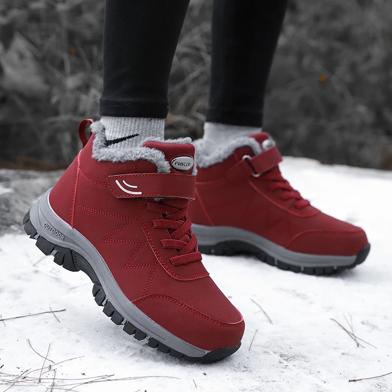 Winter waterproof walking shoes cotton shoes couple plush warm and comfortable womens shoes 241024