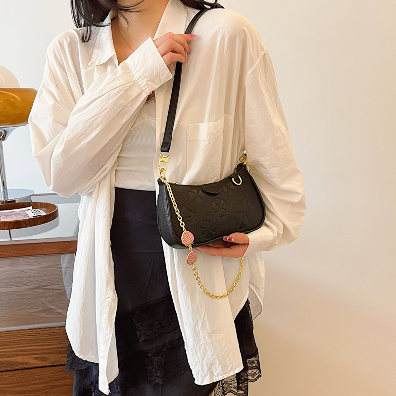Texture chain 2024 early fall new women's retro color contrast shoulder with the same crossbody bag