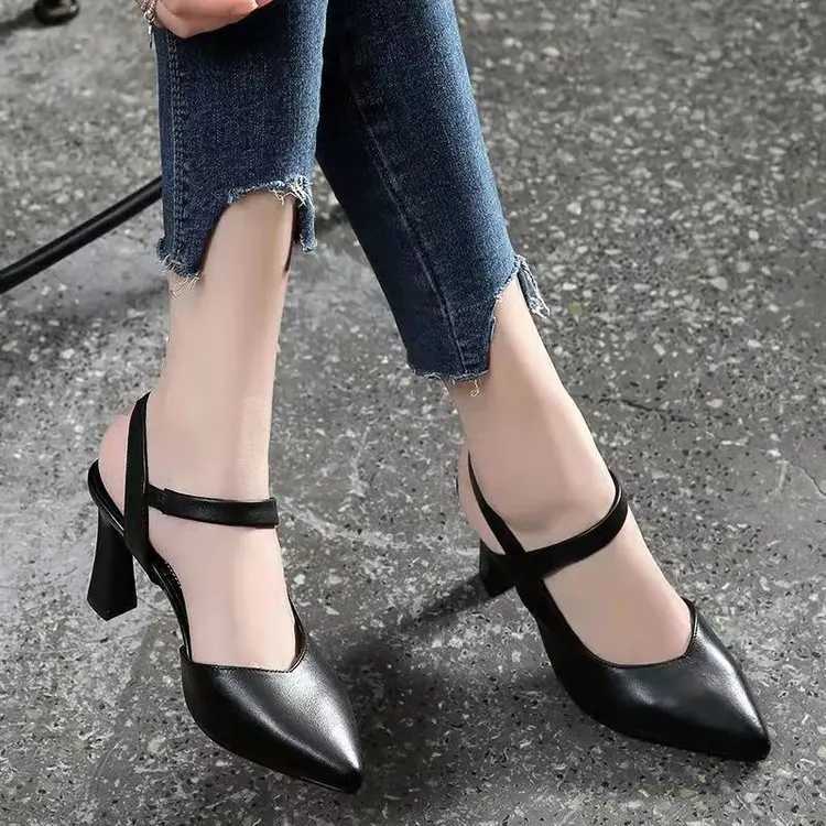 2023Soft Leather Solid Color Sandals Women Summer New Style Thick Heels with Baotou Fashion Highheeled Womens Shoes W250910