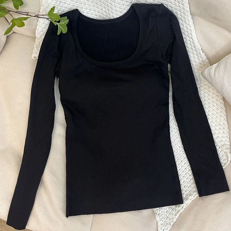 Autumn Winter Long Sleeve Base Shirt Women Versatile with Built-in Chest Pad Bra Slim Fit T-Shirt Female Bottom Casual Tops 241024