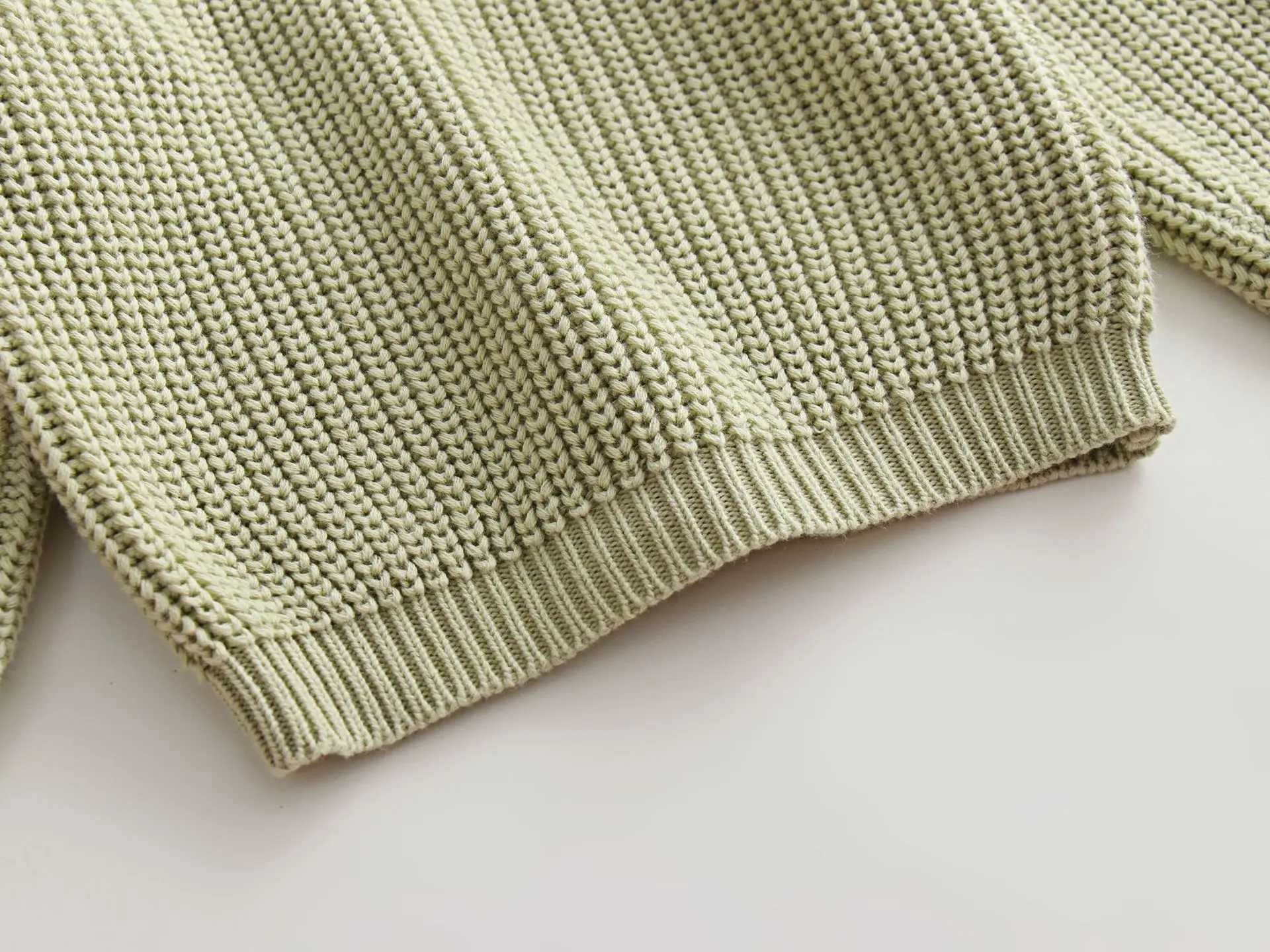 Autumn and Winter Childrens Loose Knitted Sweater for Girls Casual Solid Color Round Neck Thick Zipper Bottom Childrens Top W241025