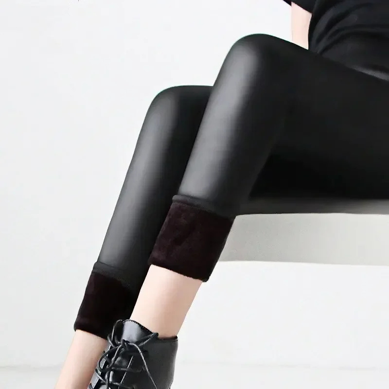 Winter Warm 100kg Fat MM Plus Size Women Plus Velvet Solid Color Leather High Waist Pants Leggings 6XL Femme MZ1097 241024
