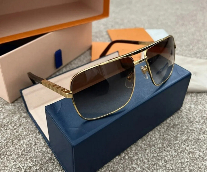 Fashion eyewear designer sunglasses Men classic attitude Metal square frame Popular retro avant-garde outdoor uv 400 protection sunglasses 0259 With Box