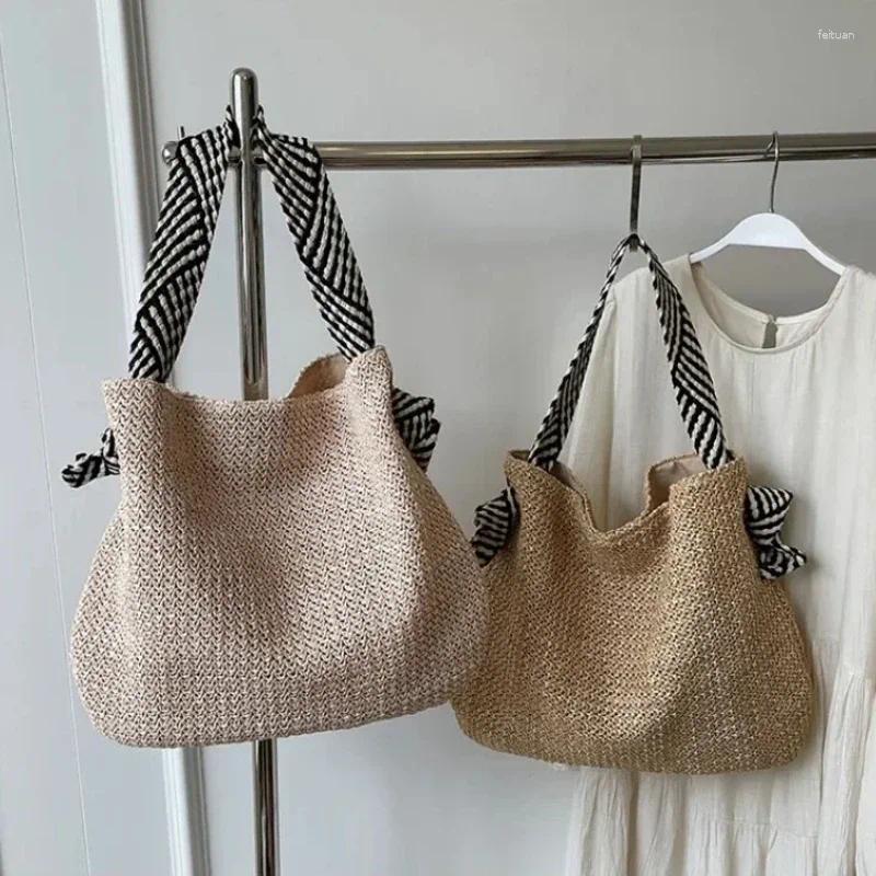 2025 NEW Totes Solid Color Grass Woven Hasp Large Capacity Crossbody Bags High Quality Simple Shoulder Commuting Women's Handbags zhanyishengli