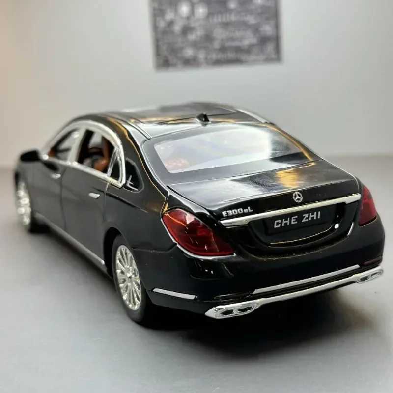 1 24 Mercedes Benz E300eL Car Model Sound and Lighting Collective Sound Micro Die Casting Toy Car Childrens Car Gift M241025