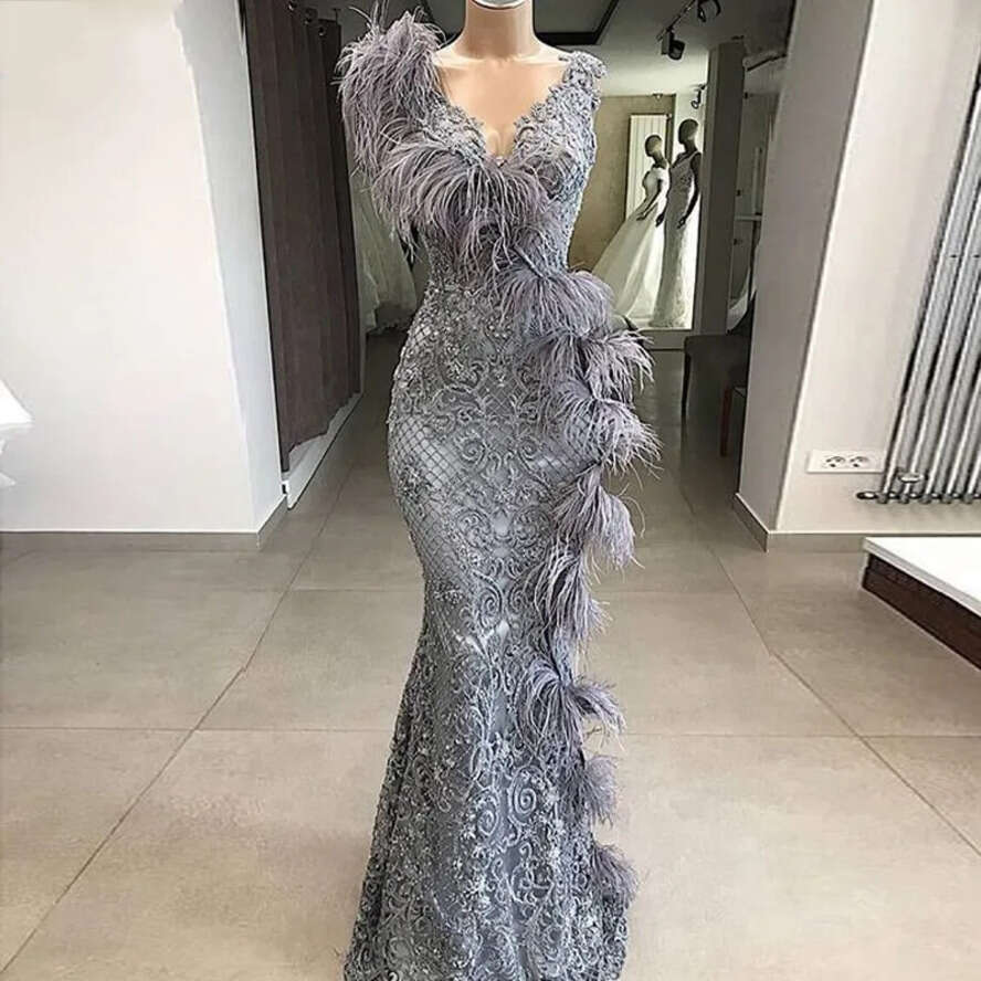 Mermaid Gray Feather Evening Dresses Sleeveless V Neck Lace Appliques Women Prom Dress Stunning Or Length Robe De Soriee