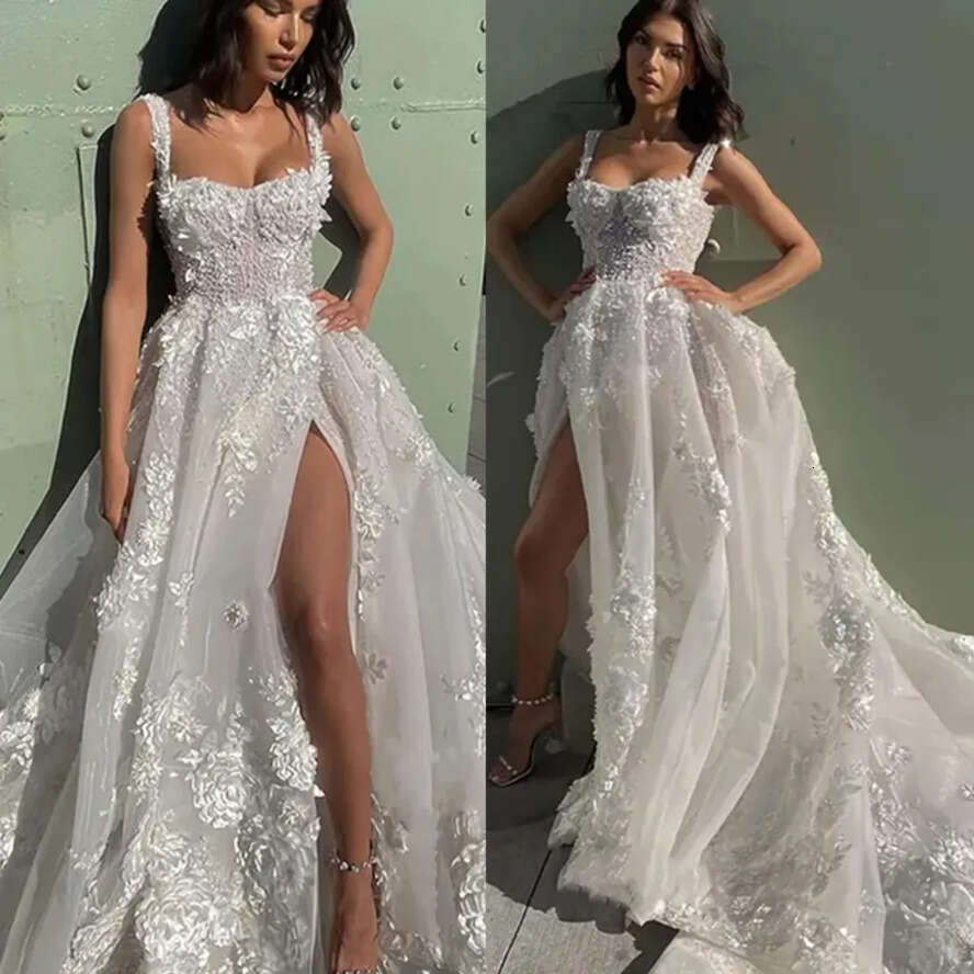 2024 Lace Beach Summer Wedding Dresses Sexy Side Split Appliques Spaghetti Organza Bridal Gowns Long Train Ral Bohemian Bride Dress Robe De Mariee